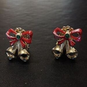 Gold tone vintage holiday bell clip on earrings